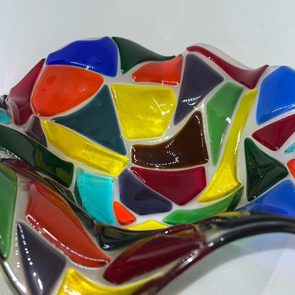 Fused art glass bowl - Picture 11 of 15